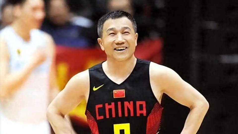 纳托尔估计, 首个总冠军, 战绩