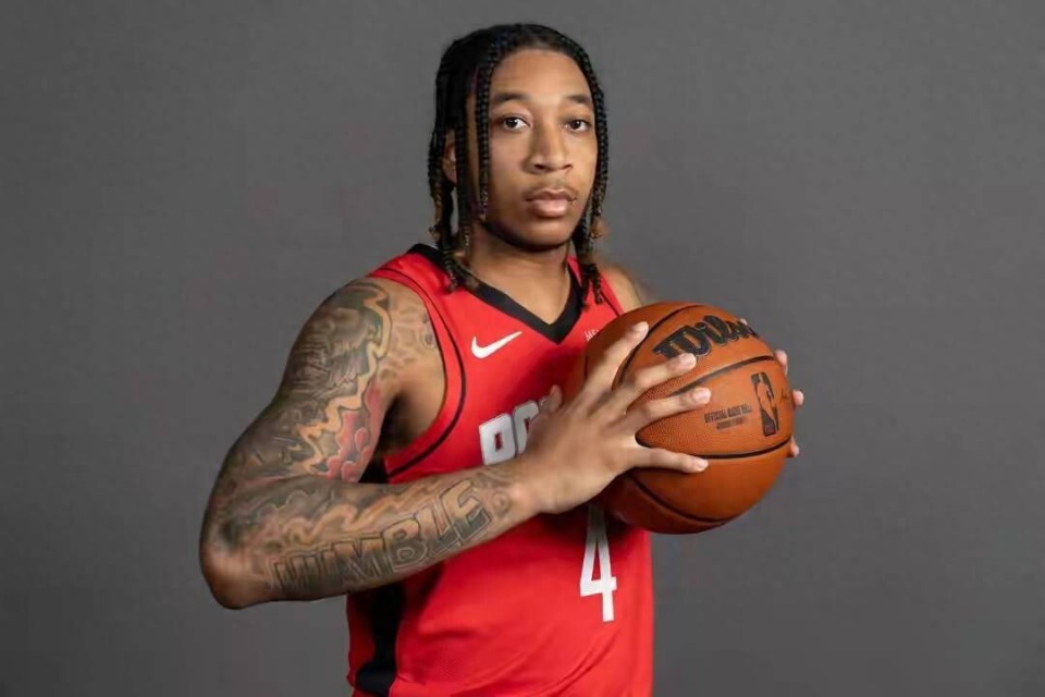 次助攻, 再到第二个, 联赛季后赛